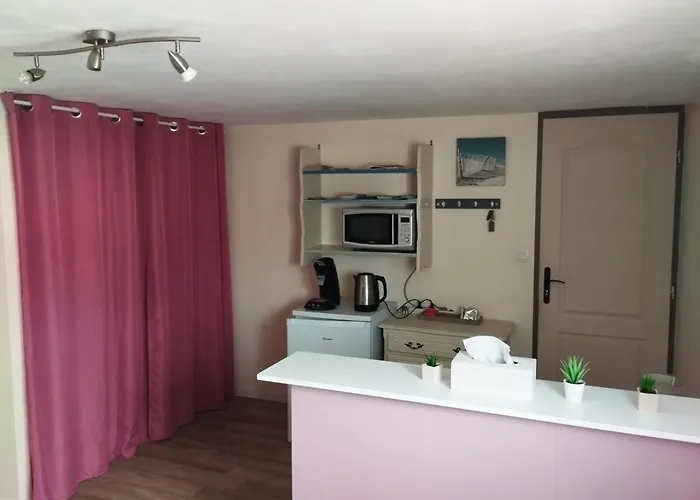 Spacieuse Agreable Fonctionnelle Avec Acces Au Wifi منزل للإقامة *